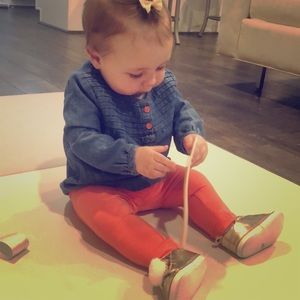 DKNY 2 piece set 6-9